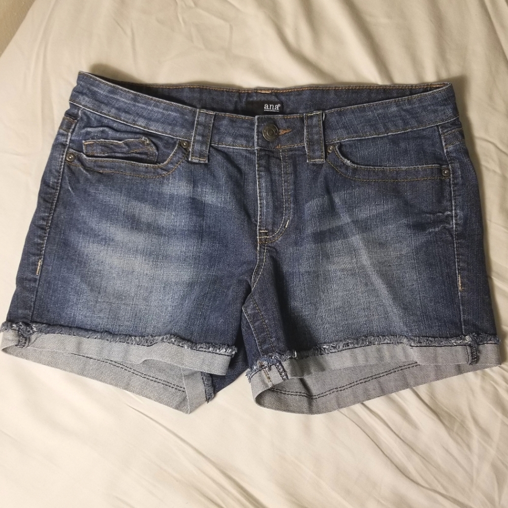 Listing for Stacey of jean shorts, koala BAB, and shoes